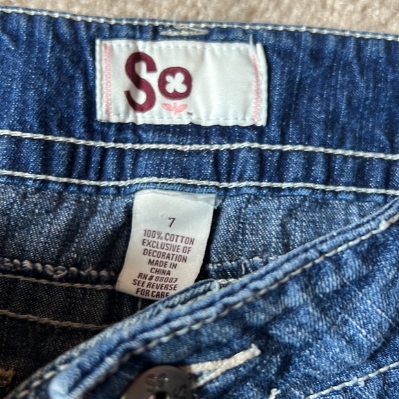 SO Jean shorts - Picture 2 of 3